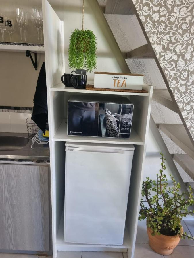 Angel 8 Airbnb Apartment 2 Робертсон Екстер'єр фото